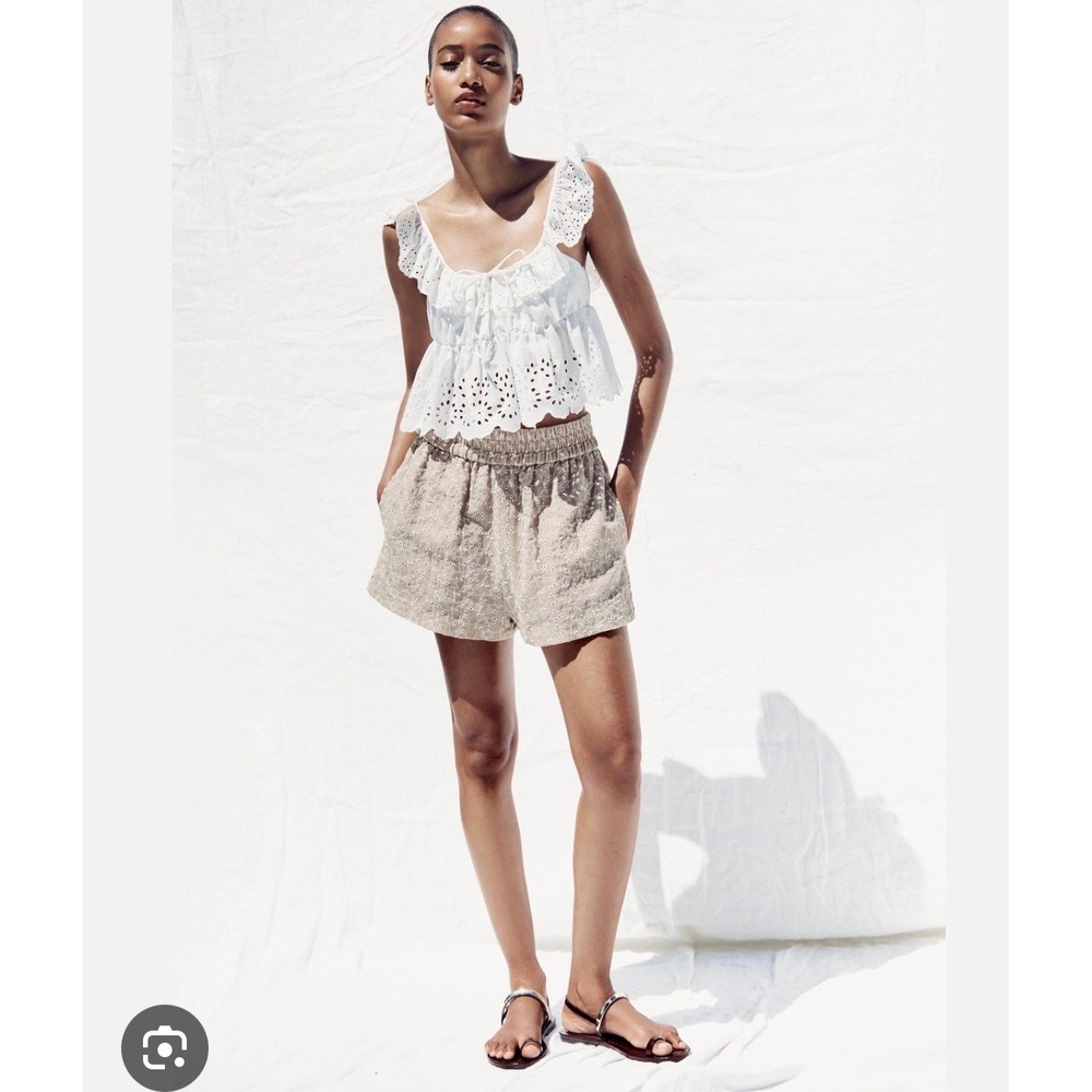 Zara Eyelet Ruffle Crop Top Size Medium White Tiered Peplum Tie Back‎ Boho new